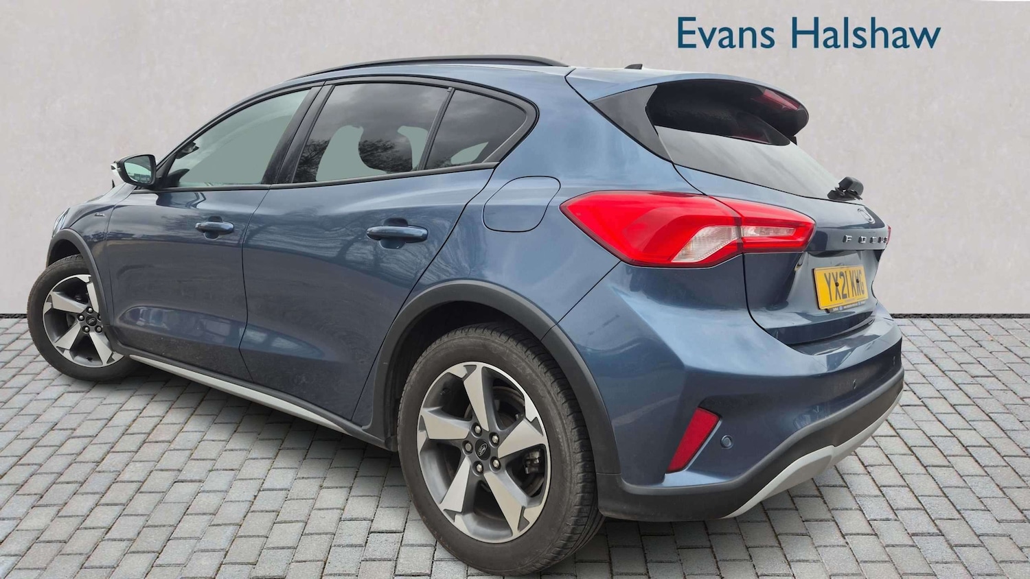 Used Ford Focus 2021 for sale - 78104190: Photo 2