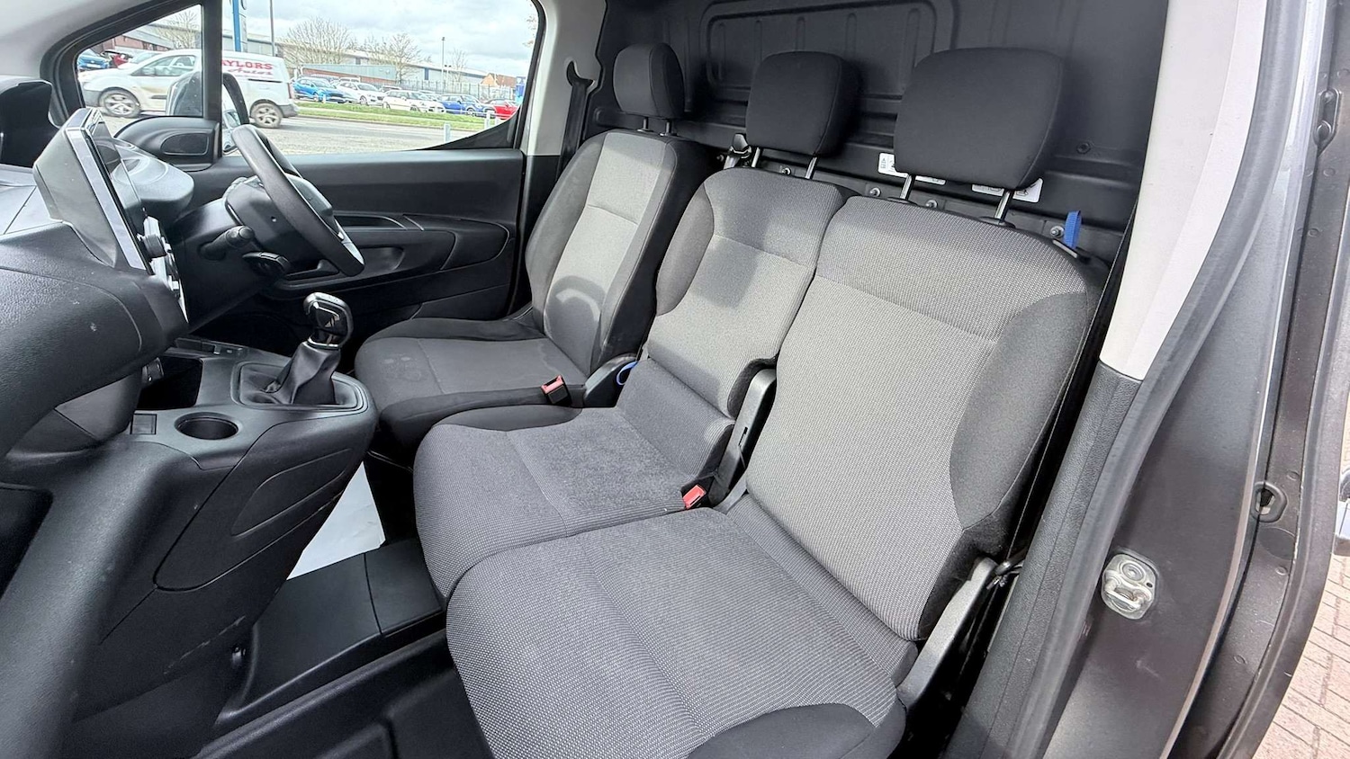 Used Peugeot Partner 2021 for sale - 77601130: Photo 15