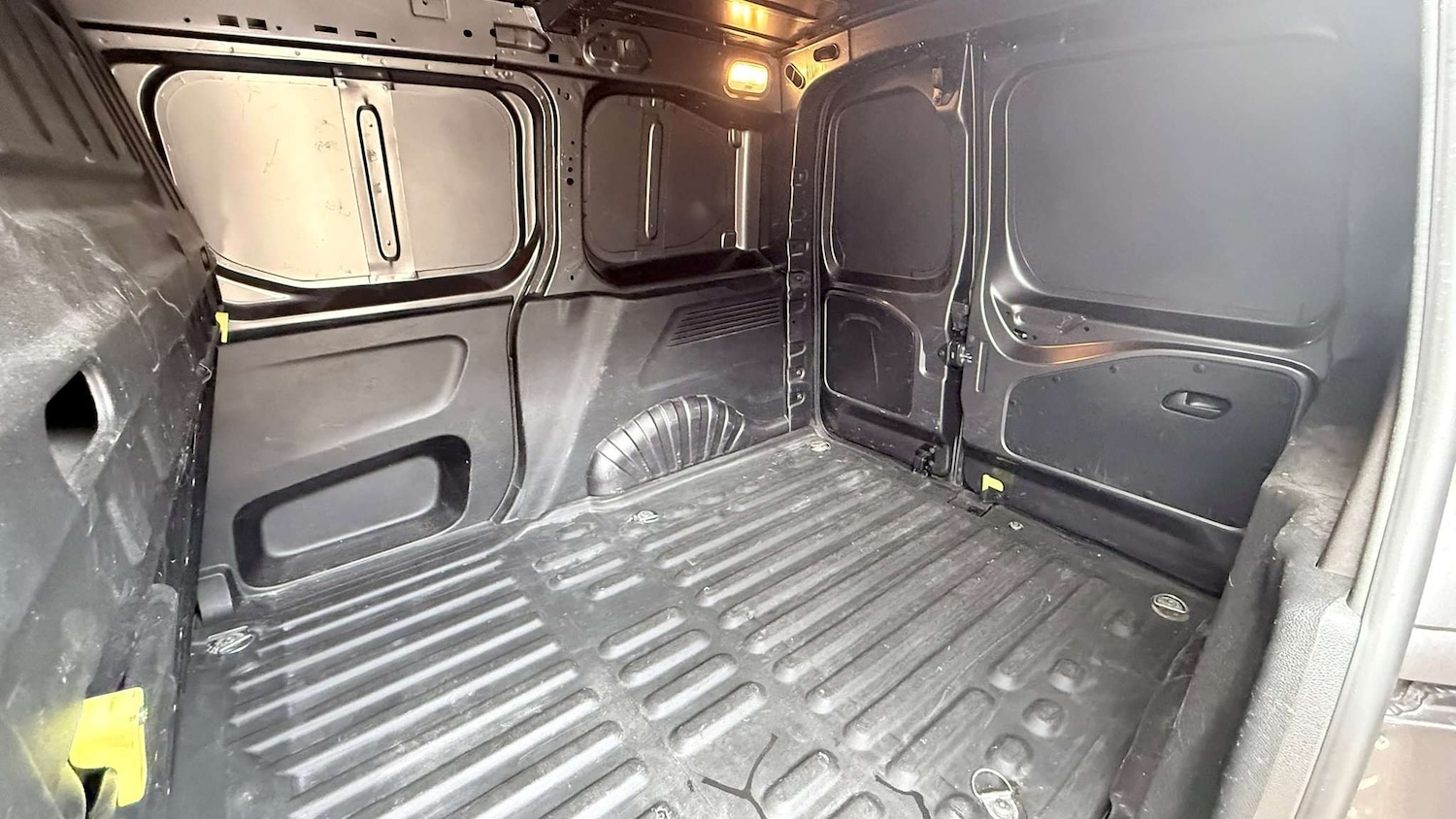 Used Peugeot Partner 2021 for sale - 77601130: Photo 5