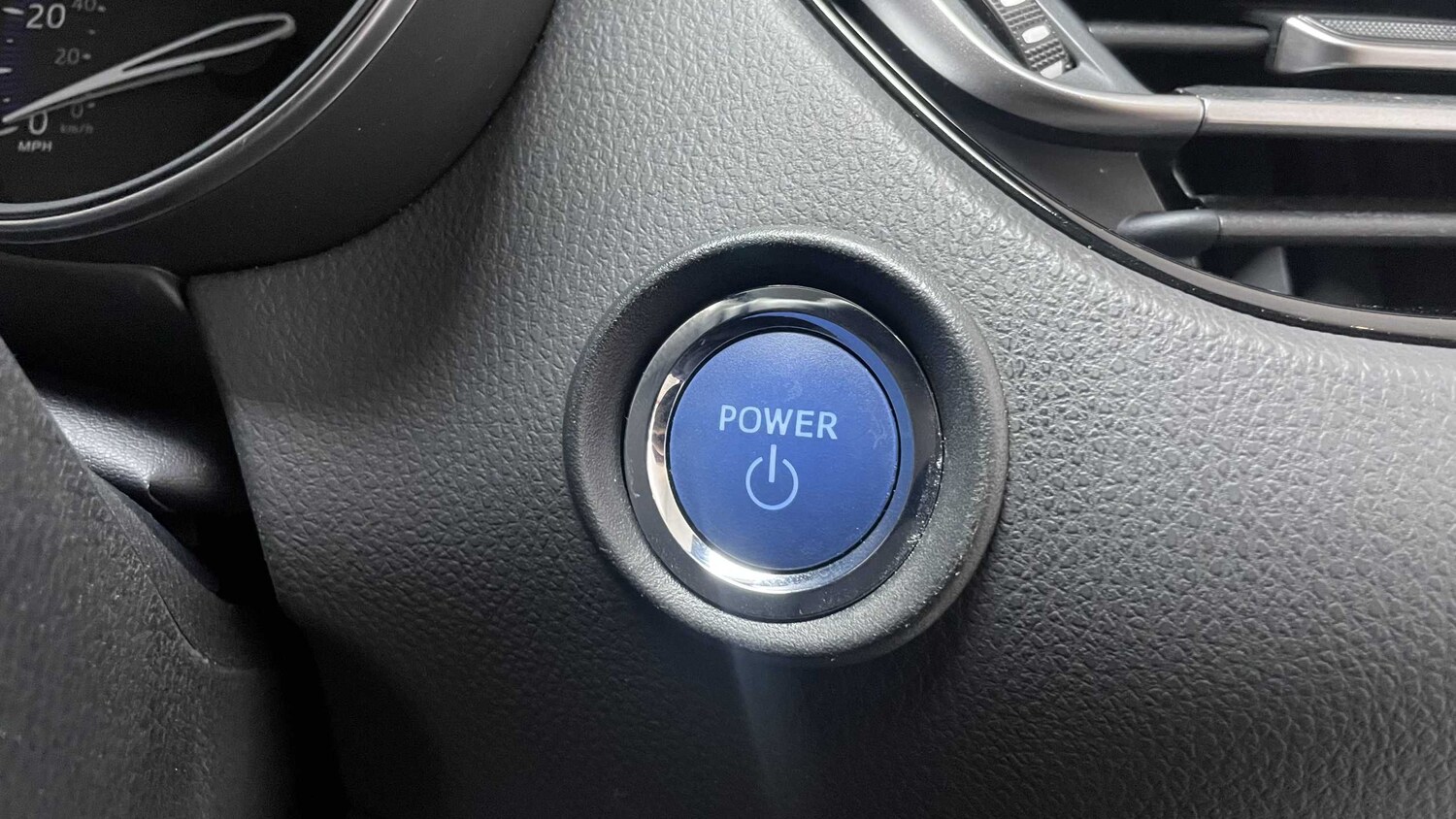 Used Toyota C-HR 2022 for sale - 75917949: Photo 17