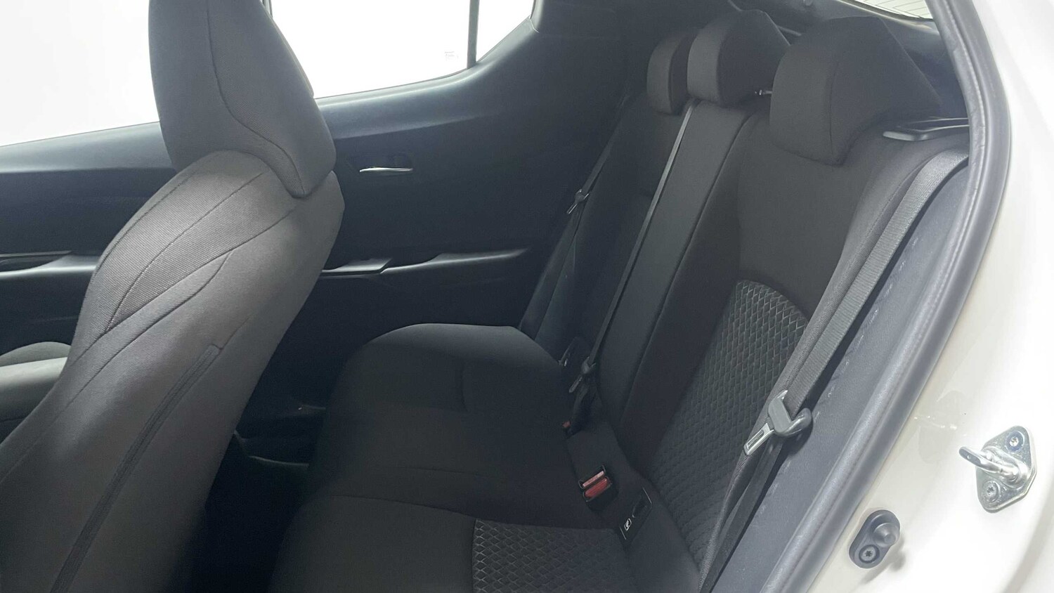 Used Toyota C-HR 2022 for sale - 75917949: Photo 31