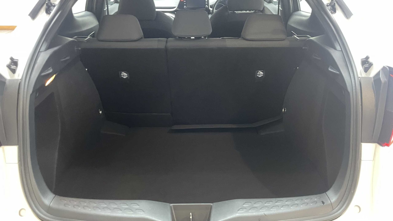 Used Toyota C-HR 2022 for sale - 75917949: Photo 34