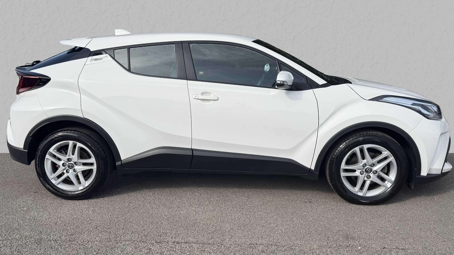 Used Toyota C-HR 2022 for sale - 75917949: Photo 8