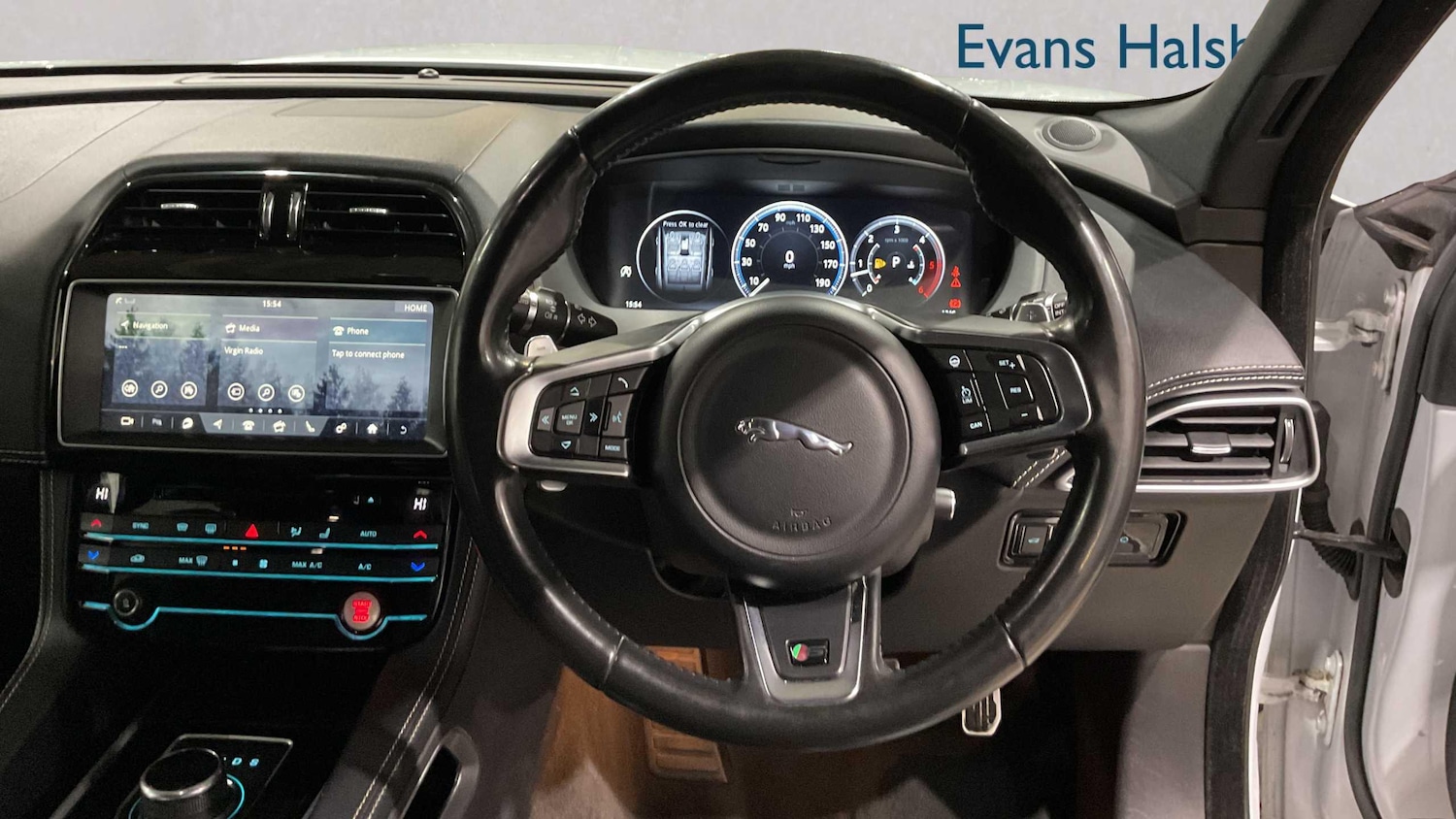 Used Jaguar F-Pace 2017 for sale - 77397788: Photo 11