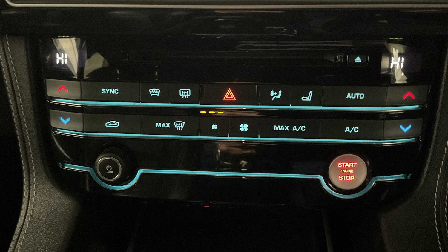 Used Jaguar F-Pace 2017 for sale - 77397788: Photo 19