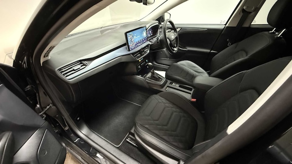 Used Ford Focus 2025 for sale - 75710938: Photo 32