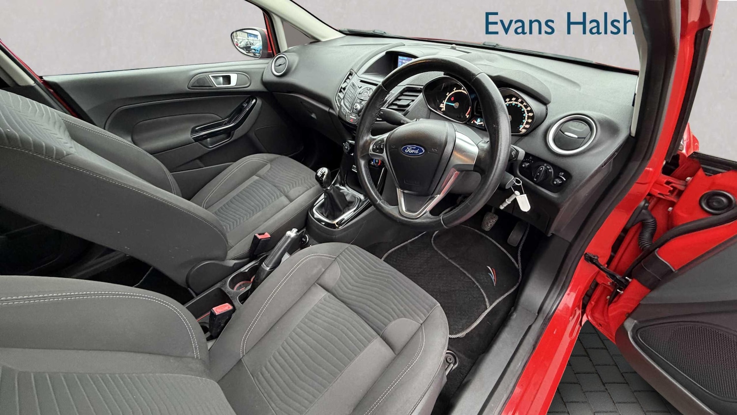 Used Ford Fiesta 2015 for sale - 76063429: Photo 12