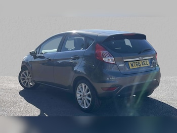 Used Ford Fiesta 2017 for sale - 76045156: Photo 2