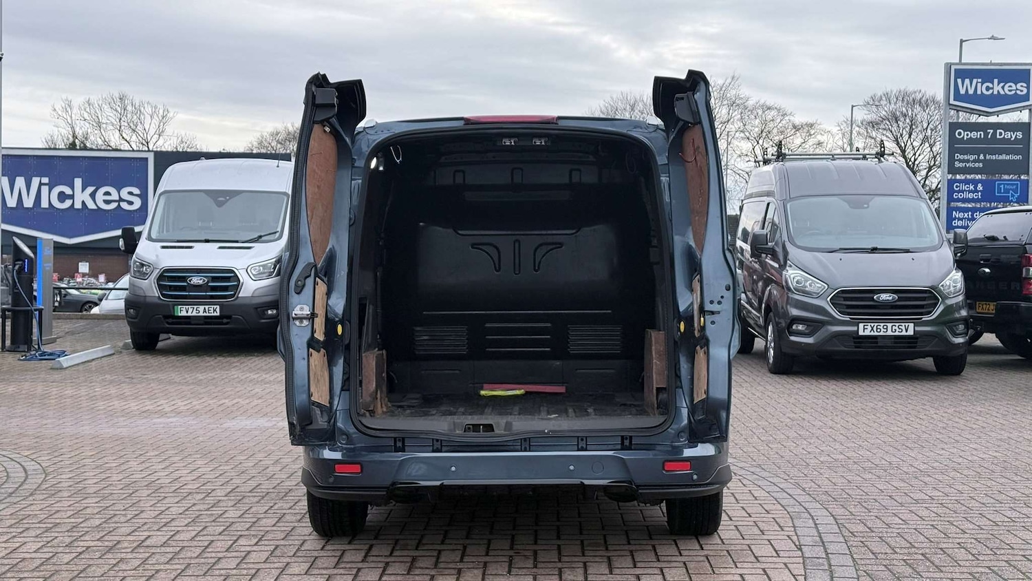 Used Ford Transit Connect 2020 for sale - 76967954: Photo 9