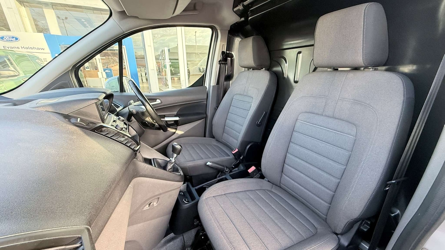 Used Ford Transit Connect 2019 for sale - 76902313: Photo 18