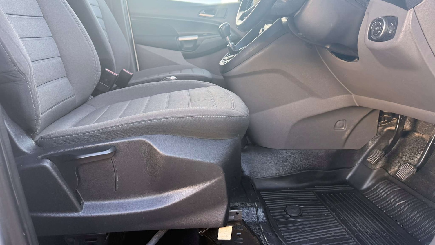 Used Ford Transit Connect 2019 for sale - 76902313: Photo 21