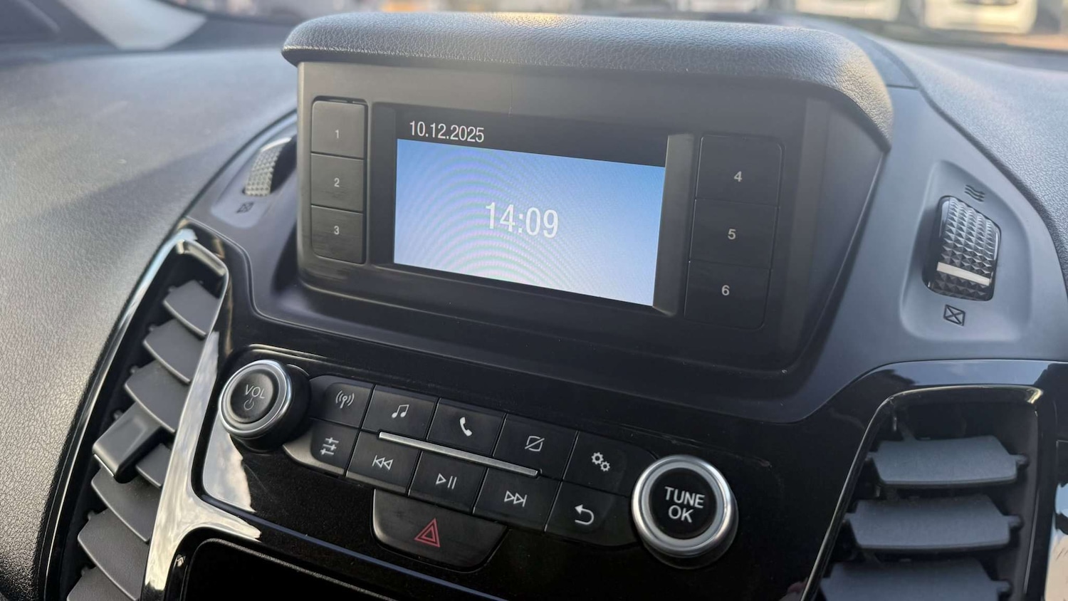 Used Ford Transit Connect 2019 for sale - 76902313: Photo 25