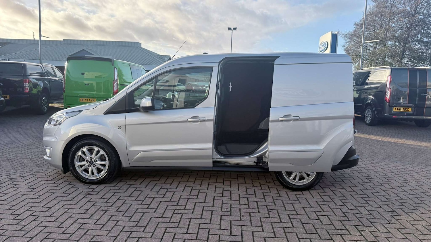 Used Ford Transit Connect 2019 for sale - 76902313: Photo 6