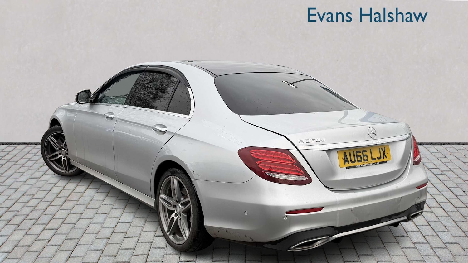 Used Mercedes-Benz E Class 2016 for sale - 77294274: Photo 2