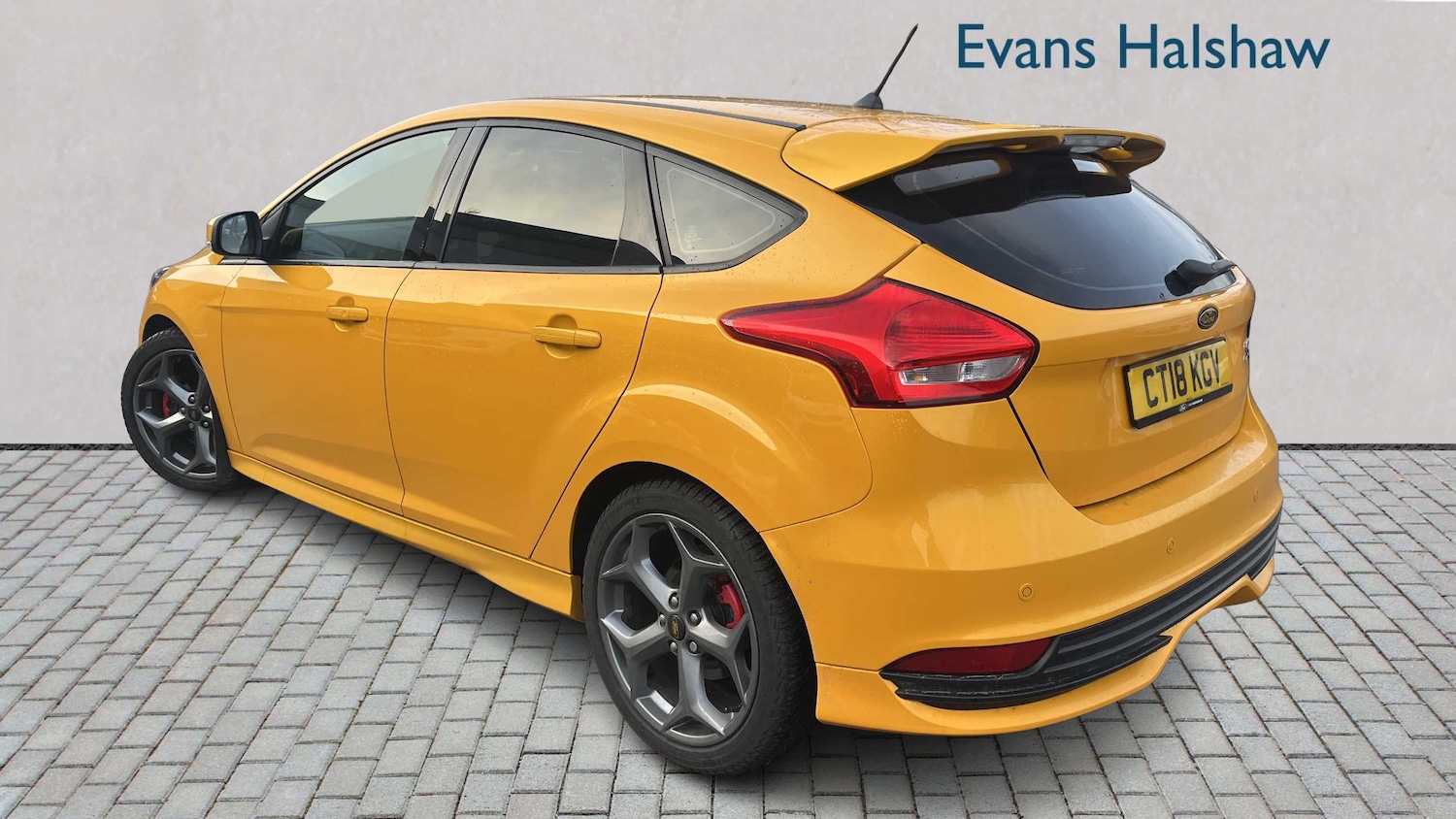 Used Ford Focus 2018 for sale - 77032116: Photo 2