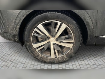 Used Peugeot 3008 2023 for sale - 77635008: Photo