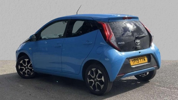Used Toyota AYGO 2019 for sale - 76045192: Photo 2
