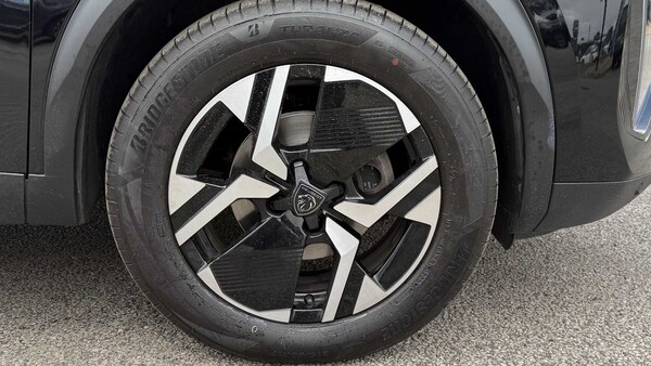 Used Peugeot 2008 2023 for sale - 75661349: Photo 10