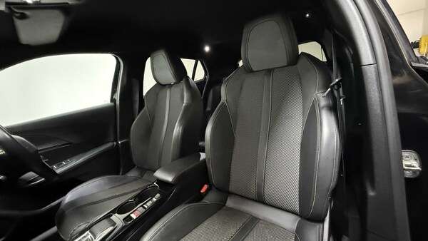 Used Peugeot 2008 2023 for sale - 75661349: Photo 32