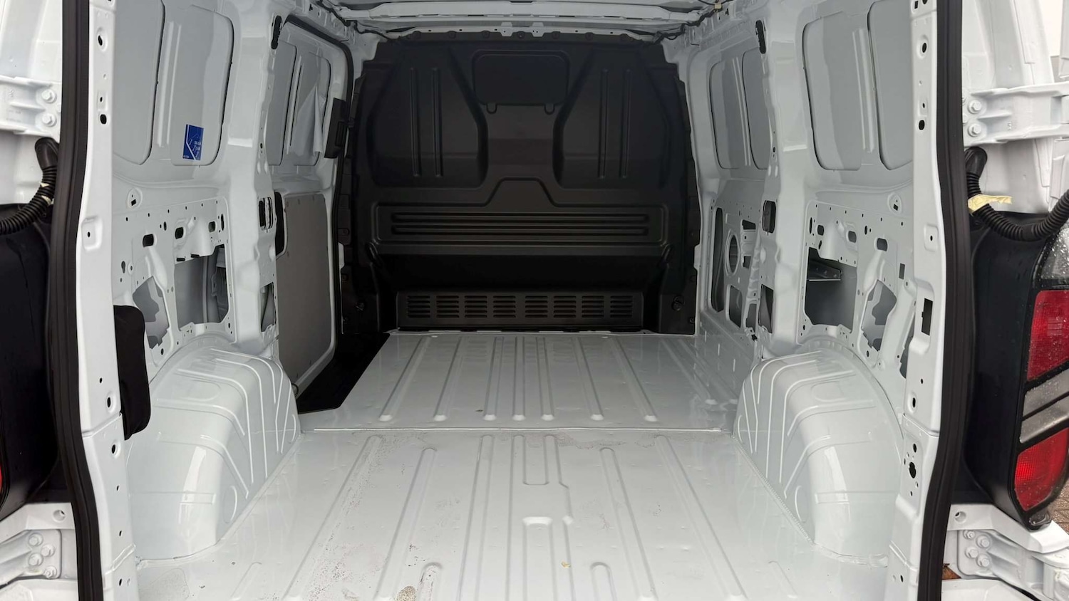 Used Ford Transit Custom 2025 for sale - 78010156: Photo 8