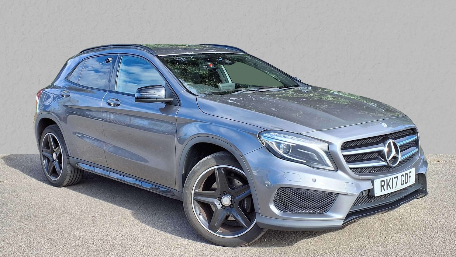 Used Mercedes-Benz GLA 2017 for sale - 76125823: Photo 1
