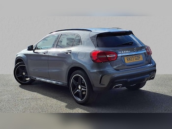 Used Mercedes-Benz GLA 2017 for sale - 76125823: Photo 2