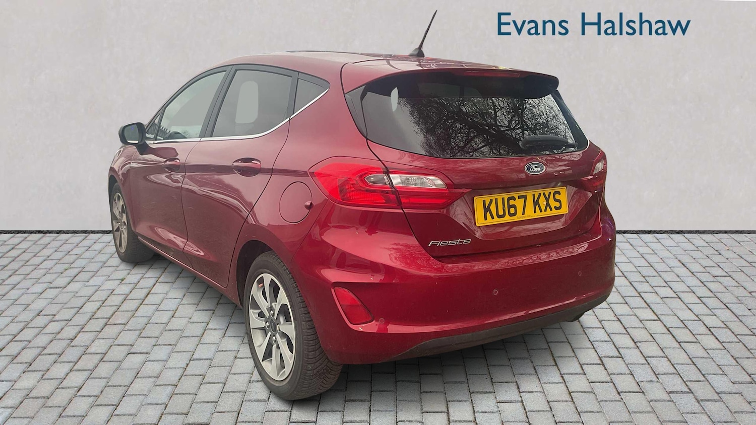 Used Ford Fiesta 2017 for sale - 77044183: Photo 2