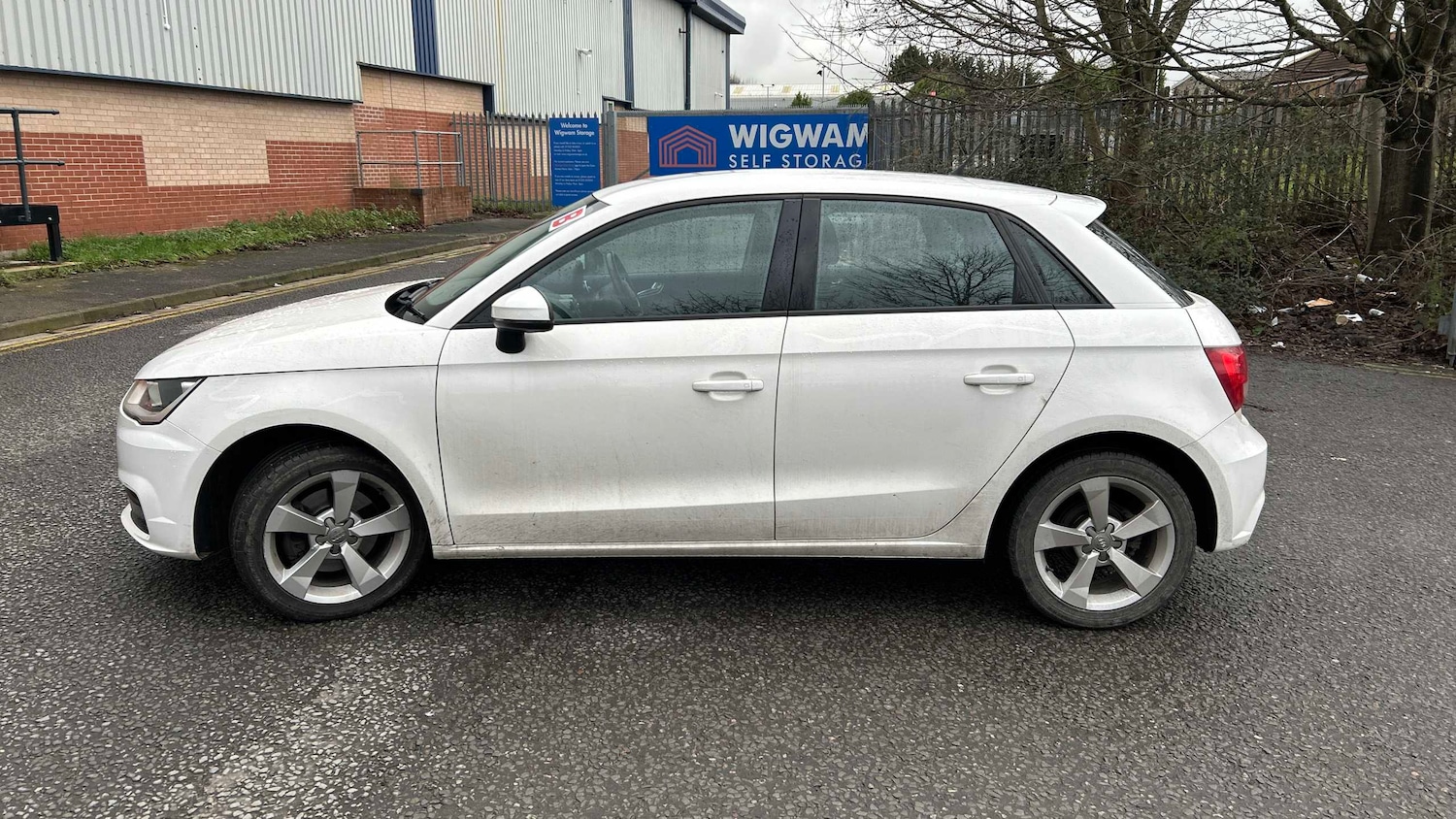 Used Audi A1 2015 for sale - 77540777: Photo 3