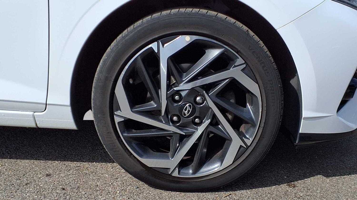 Used Hyundai i20 2023 for sale - 77842385: Photo 9