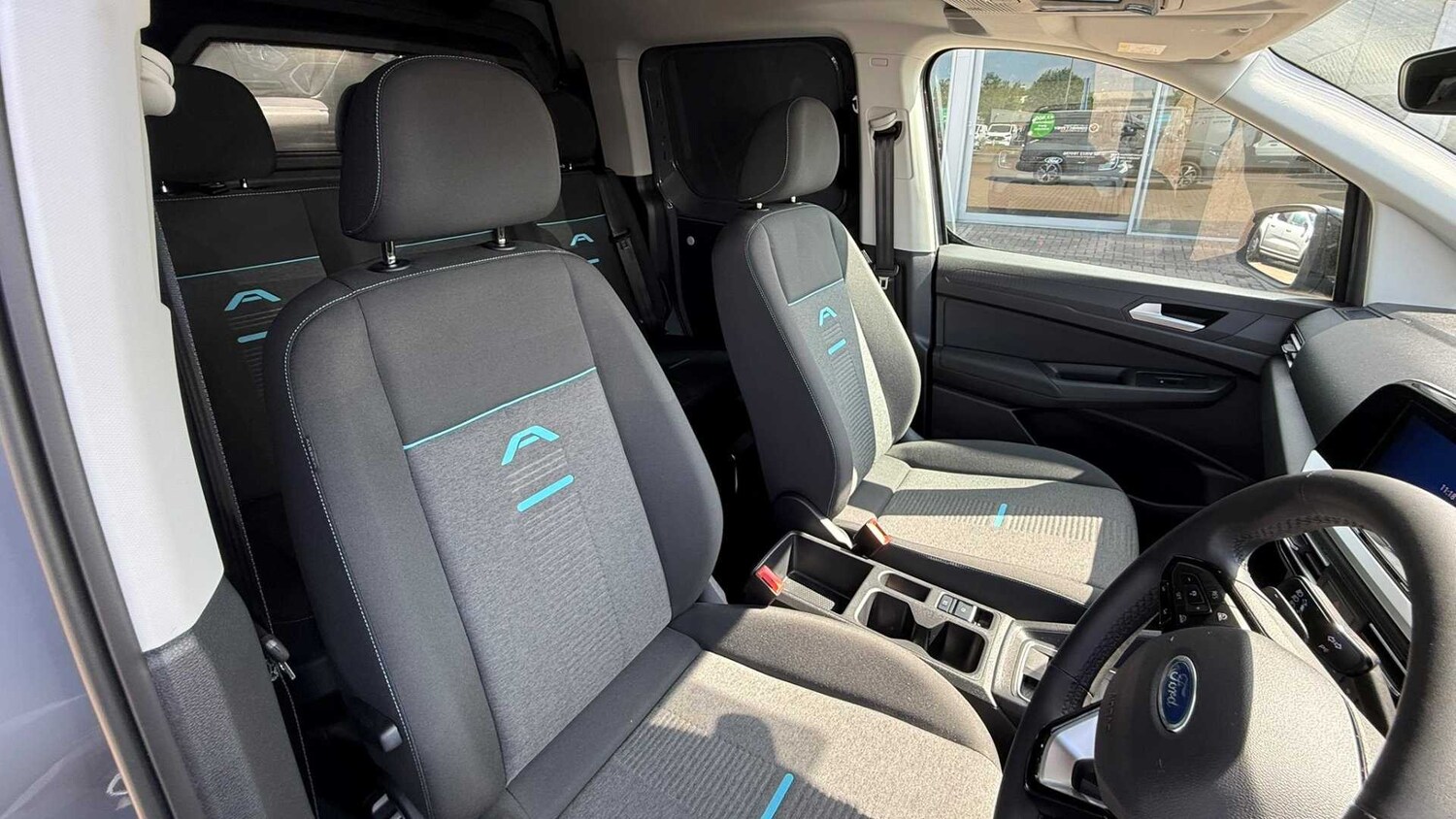 Used Ford Transit Connect 2025 for sale - 76063425: Photo 25