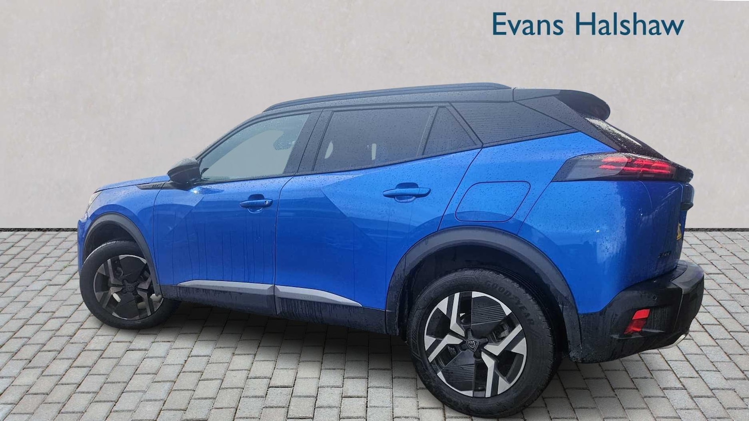 Used Peugeot 2008 2023 for sale - 76339664: Photo 2