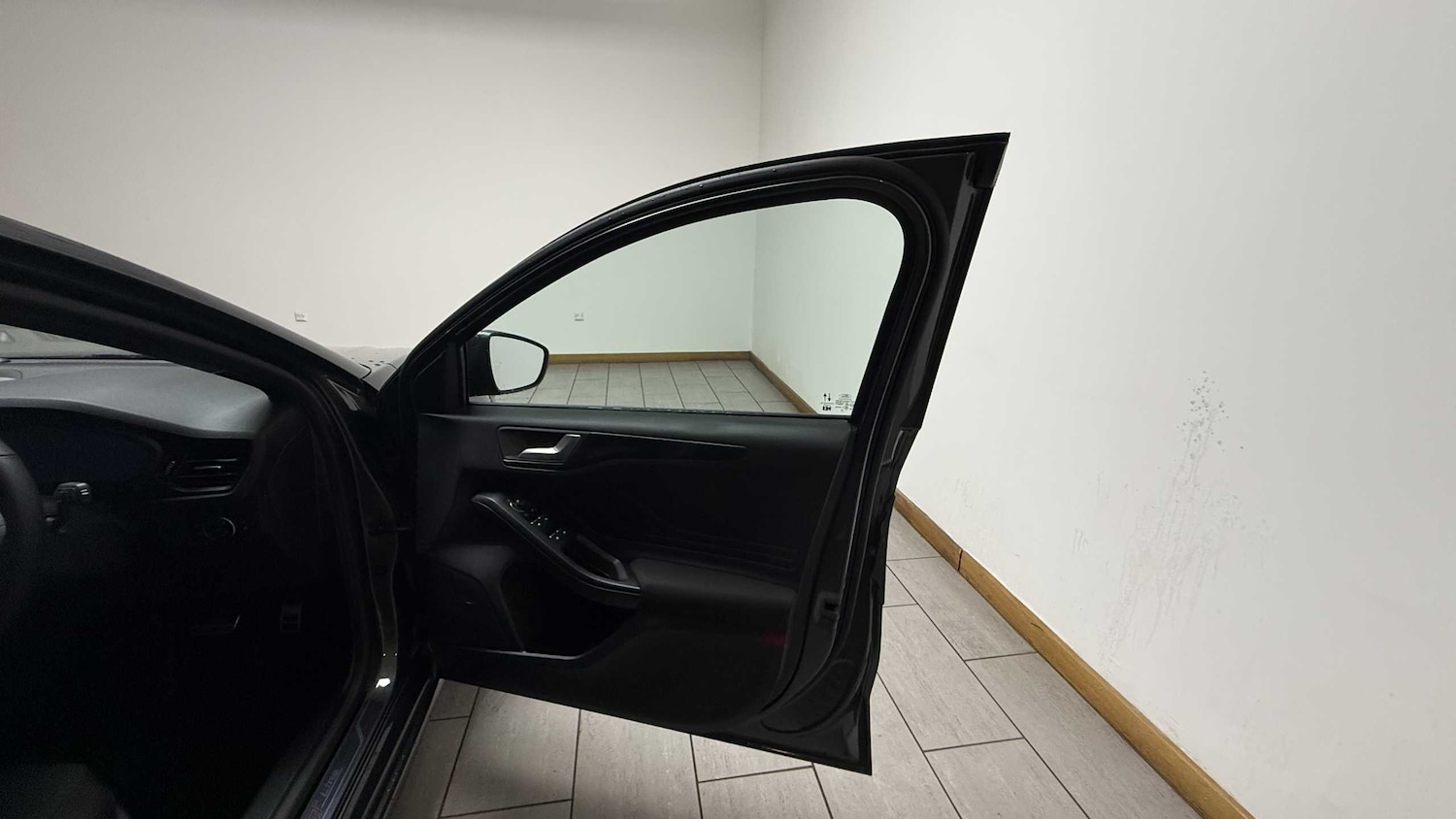 Used Ford Focus 2025 for sale - 76916224: Photo 12