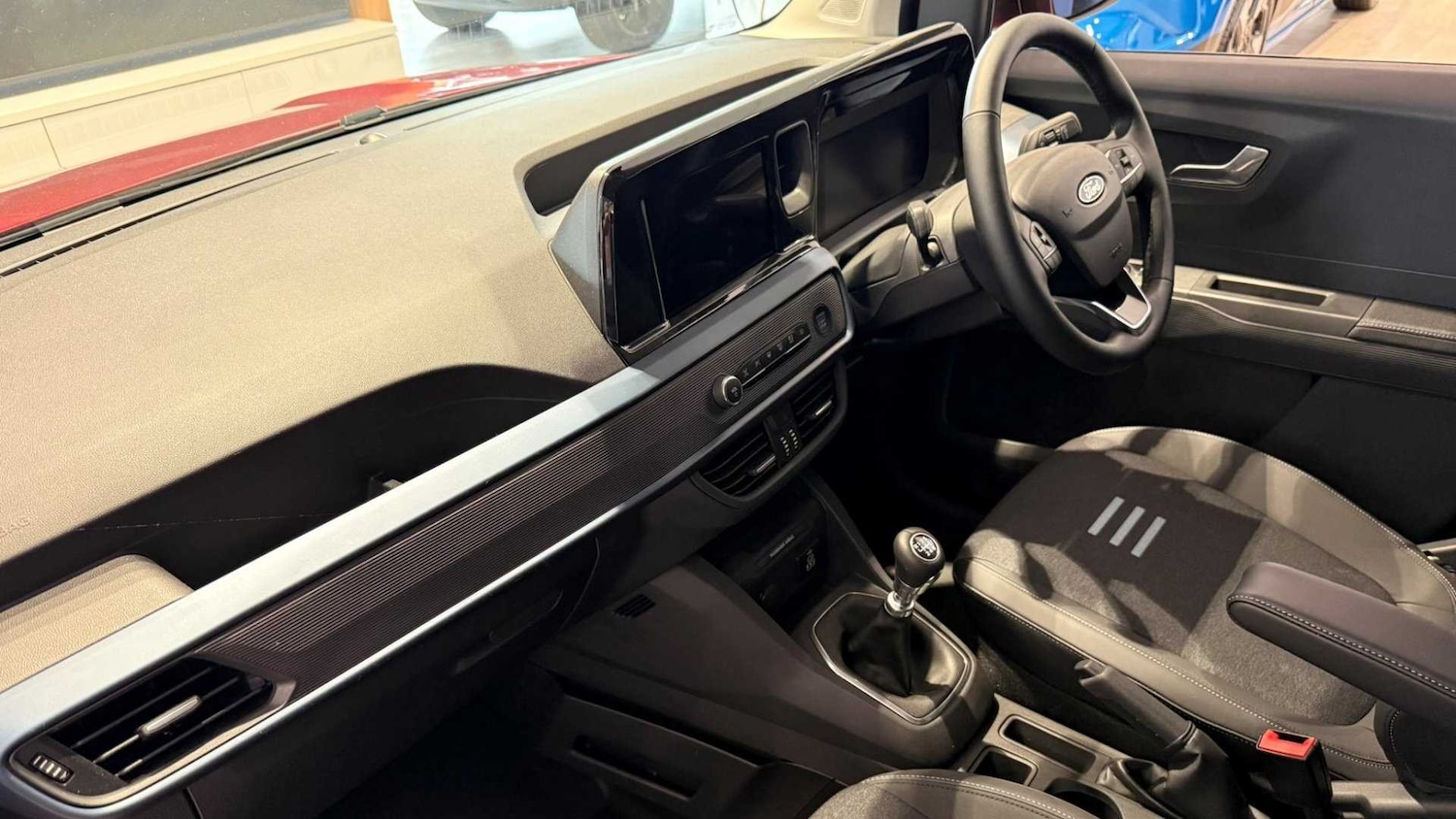 Used Ford Transit Courier for sale - 77068610: Photo 3