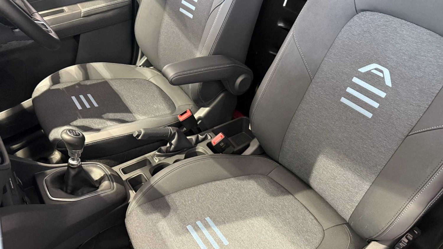 Used Ford Transit Courier for sale - 77068610: Photo 5