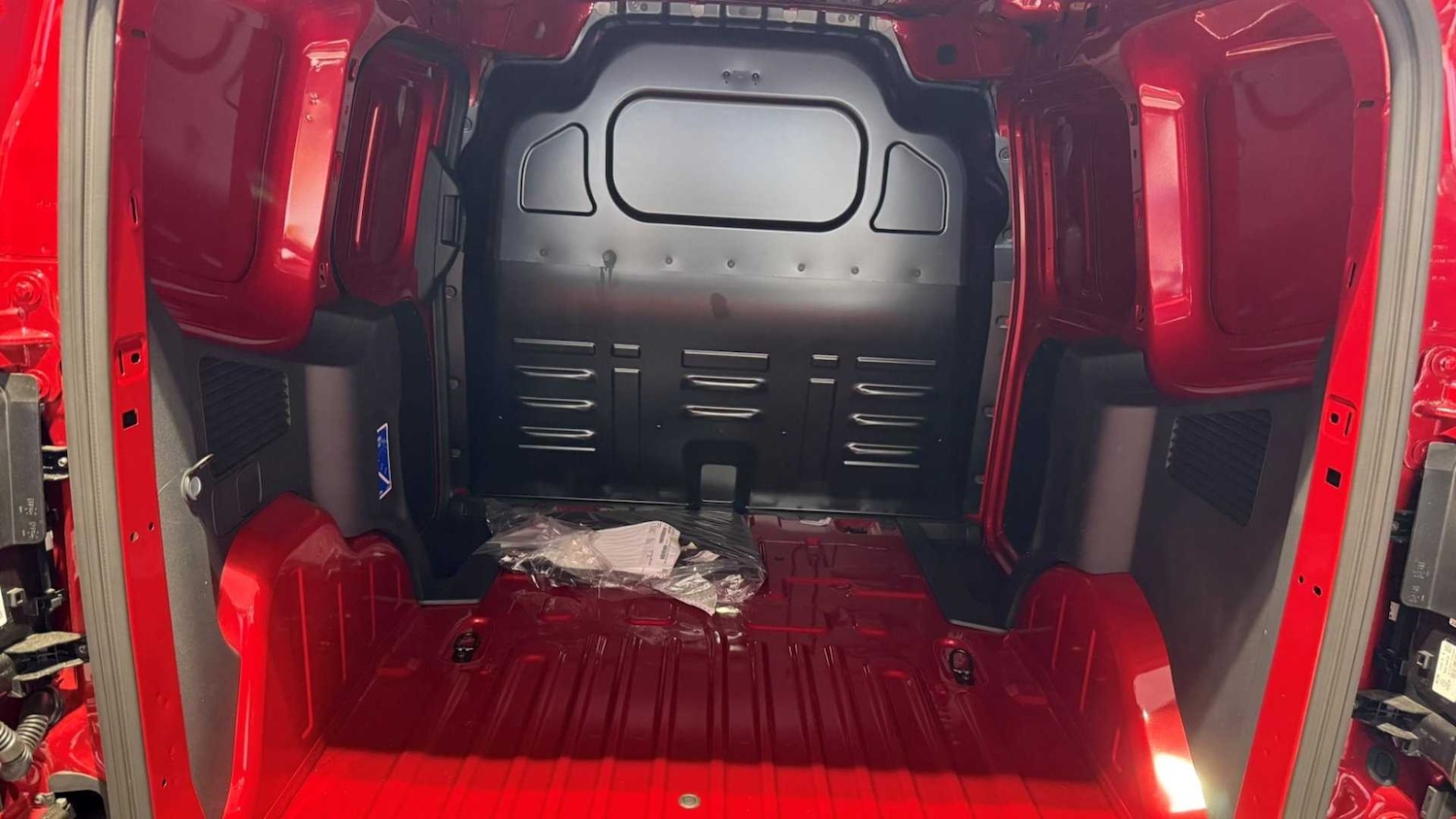 Used Ford Transit Courier for sale - 77068610: Photo 7