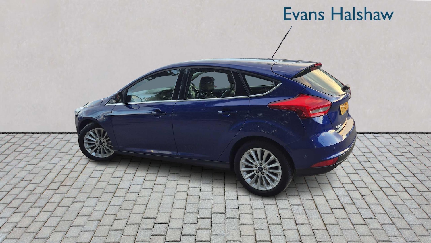 Used Ford Focus 2017 for sale - 76390697: Photo 2