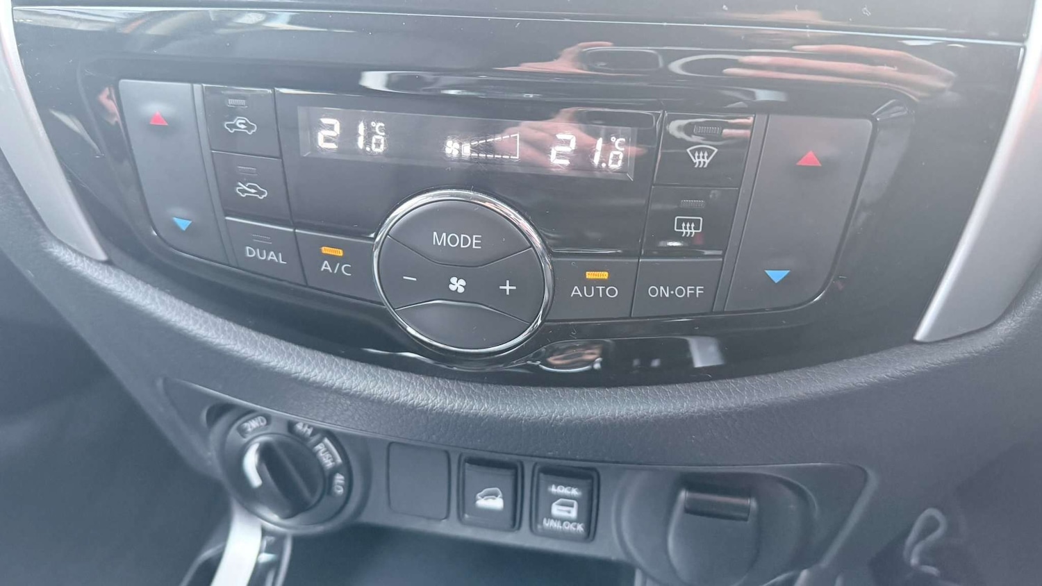 Used Nissan Navara 2017 for sale - 77093318: Photo 29