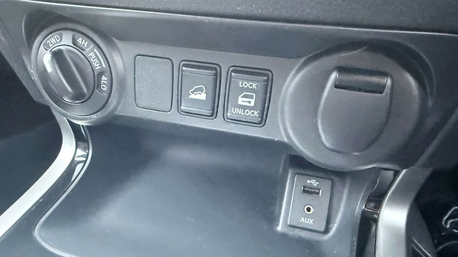 Used Nissan Navara 2017 for sale - 77093318: Photo 30