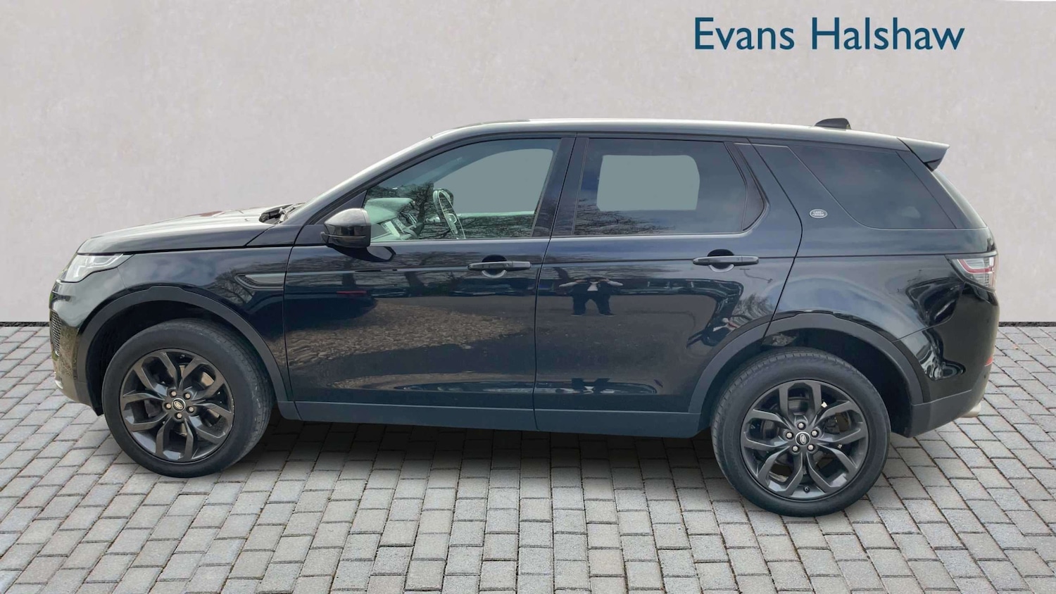 Used Land Rover Discovery Sport 2018 for sale - 78137631: Photo 3