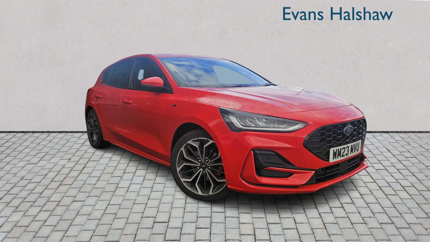 Used Ford Focus 2023 for sale - 76329179: Photo 1