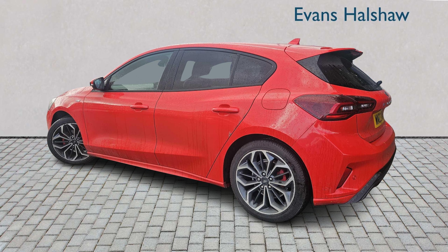 Used Ford Focus 2023 for sale - 76329179: Photo 2