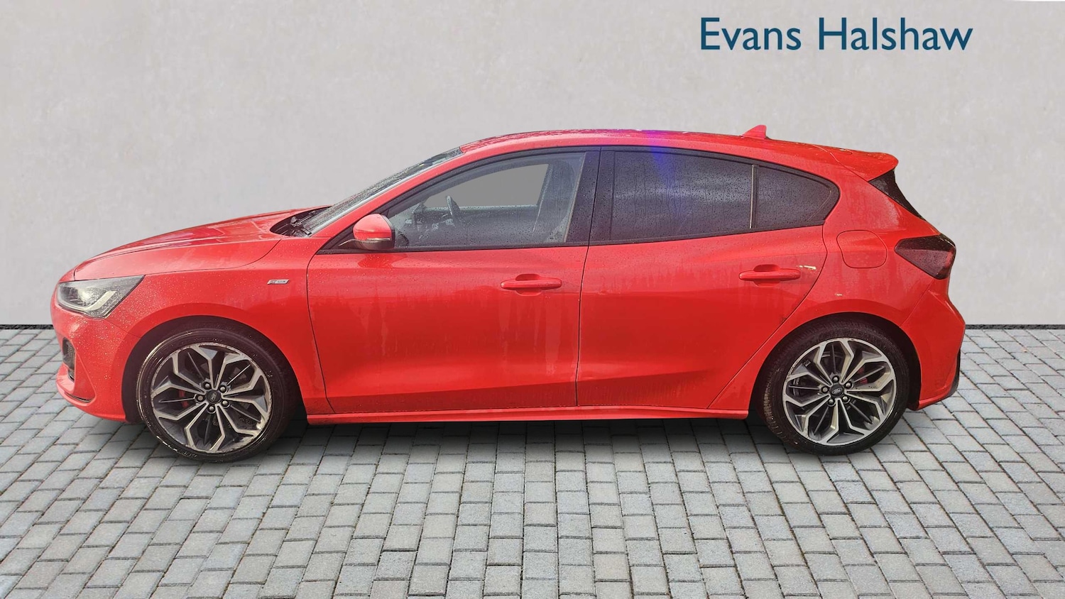 Used Ford Focus 2023 for sale - 76329179: Photo 5