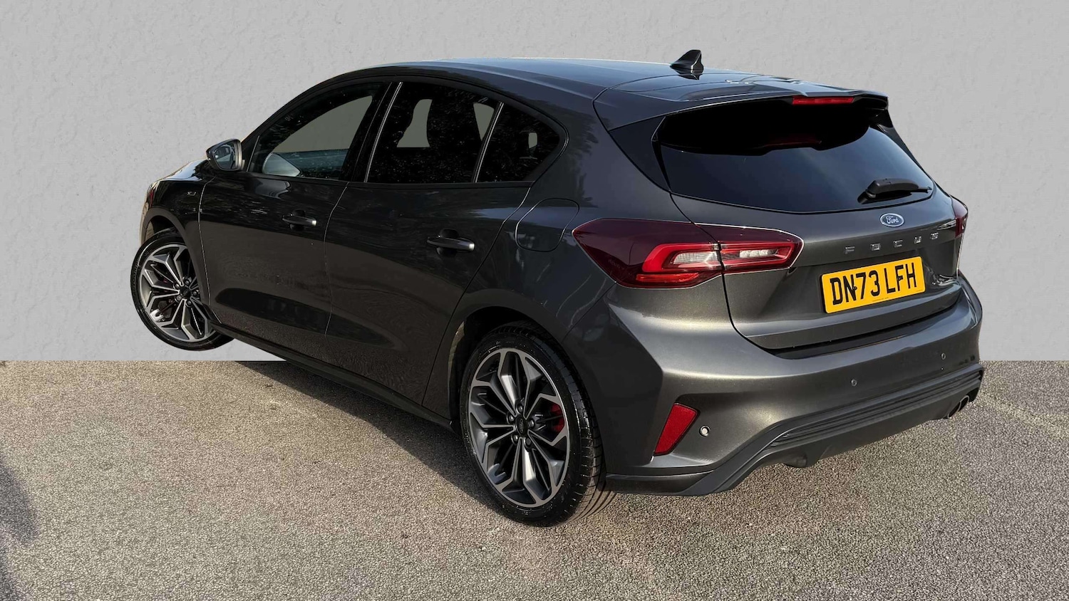 Used Ford Focus 2023 for sale - 76298370: Photo 2