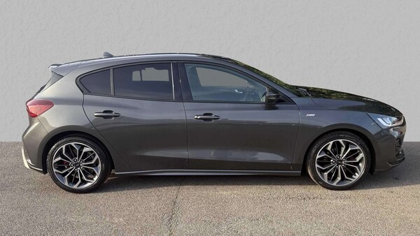 Used Ford Focus 2023 for sale - 76298370: Photo 7
