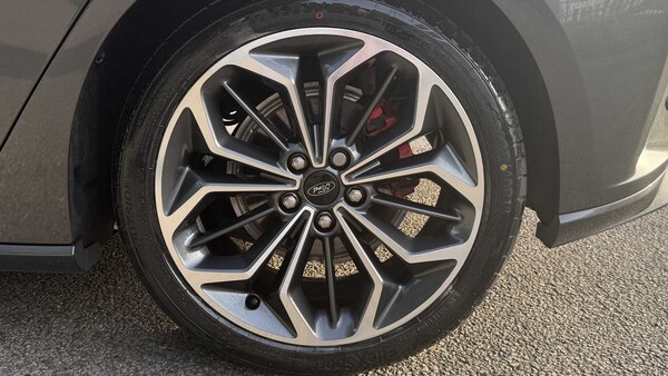 Used Ford Focus 2023 for sale - 76298370: Photo 8