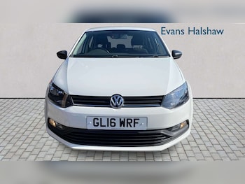 Used Volkswagen Polo 2016 for sale - 79035571: Photo