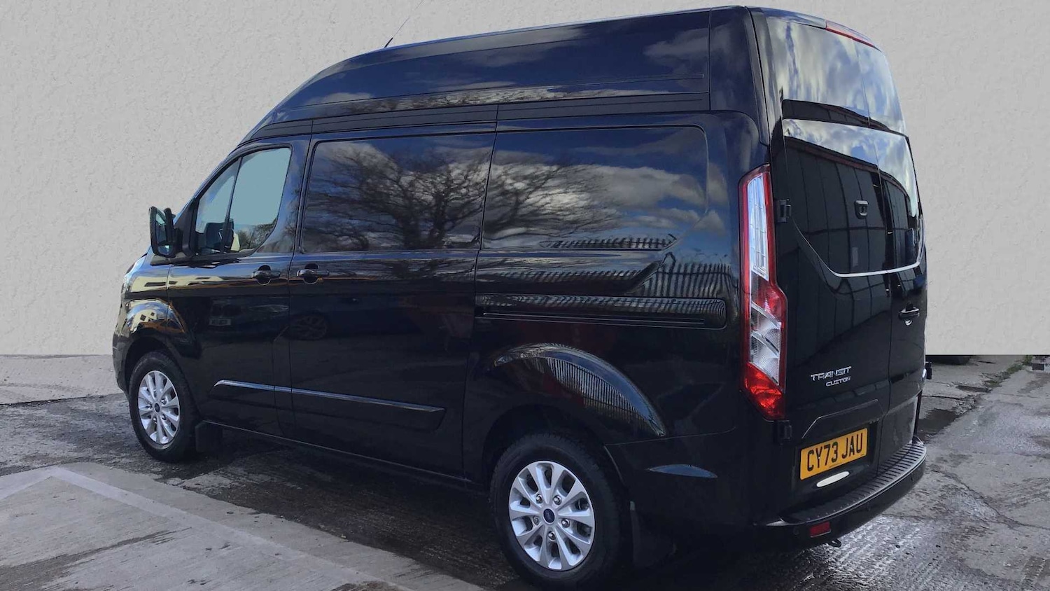 Used Ford Transit Custom 2024 for sale - 76515653: Photo 2