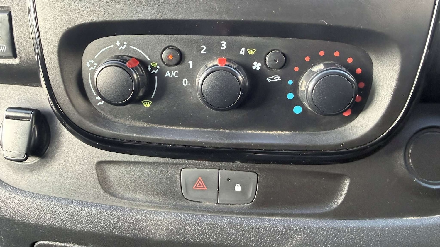 Used Vauxhall Vivaro 2018 for sale - 77674770: Photo 29