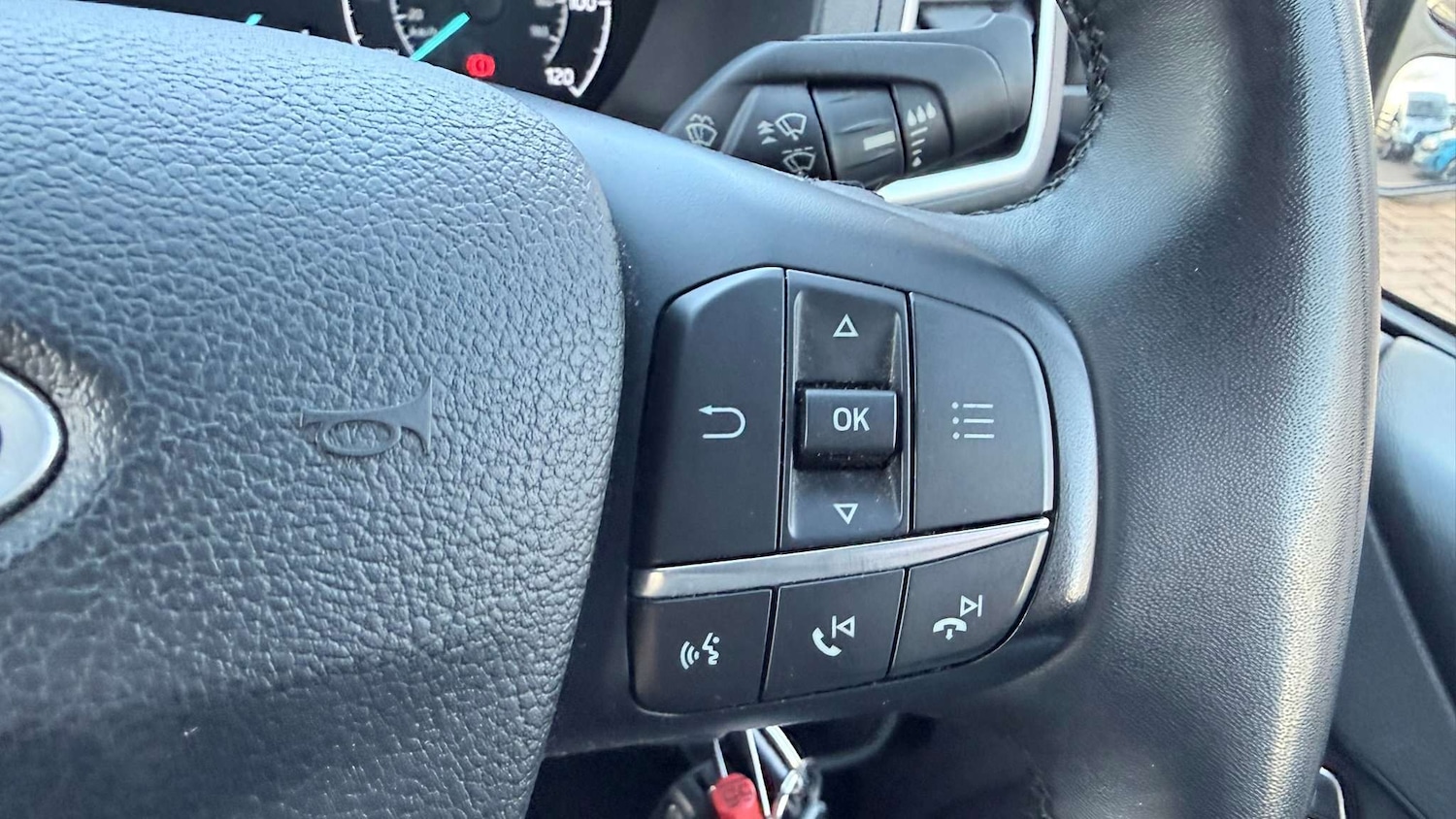 Used Ford Transit Custom 2023 for sale - 76902405: Photo 32