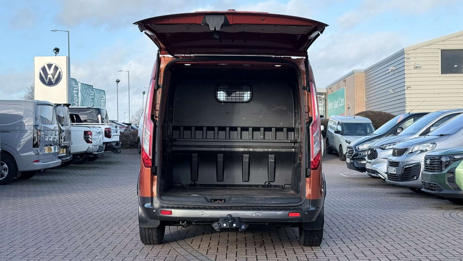 Used Ford Transit Custom 2023 for sale - 76902405: Photo 8